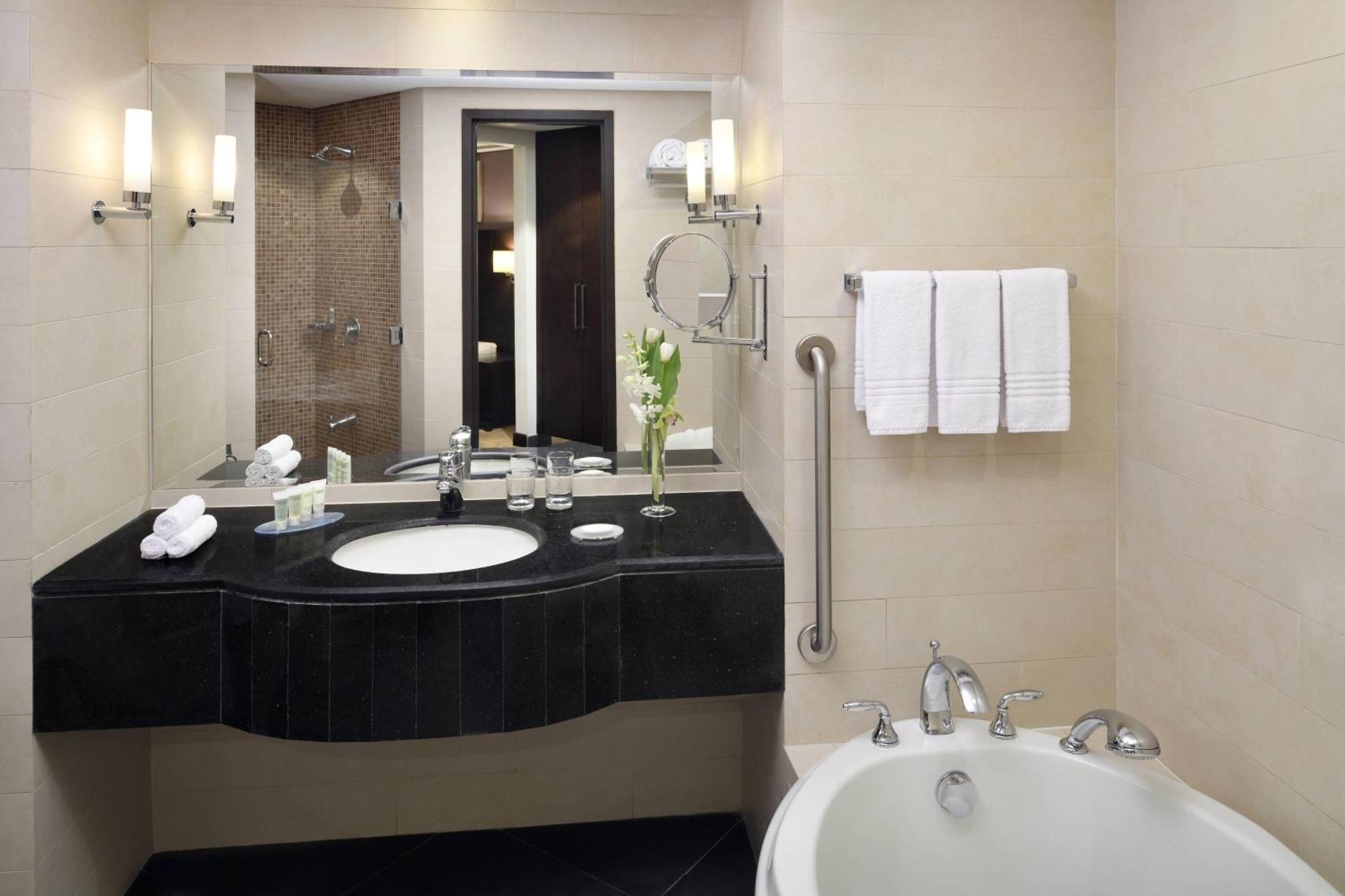 Courtyard By Marriott Riyadh Diplomatic Quarter Kültér fotó