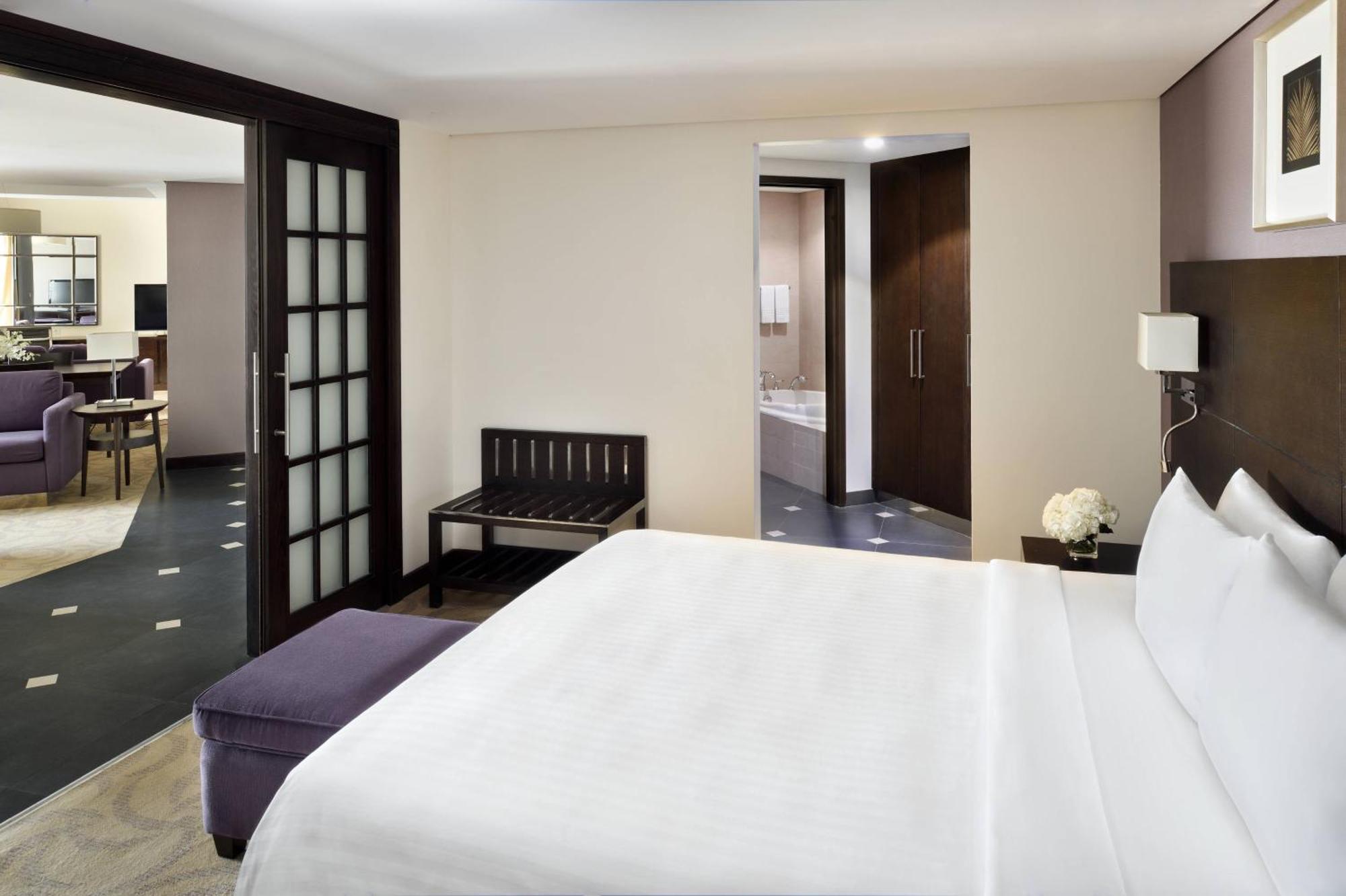 Courtyard By Marriott Riyadh Diplomatic Quarter Kültér fotó
