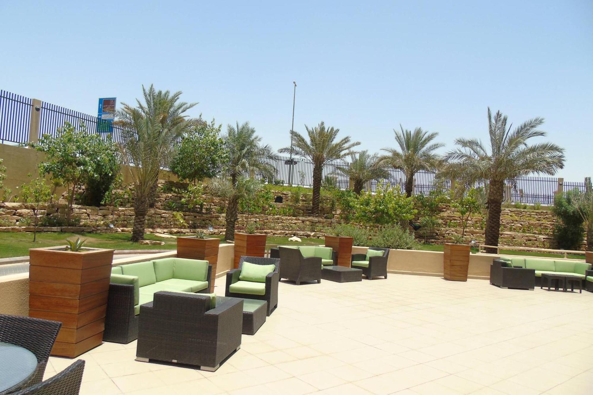 Courtyard By Marriott Riyadh Diplomatic Quarter Kültér fotó